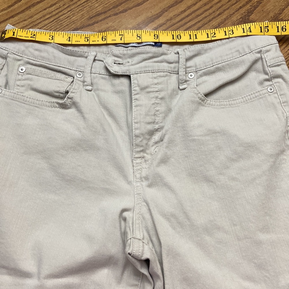 Capris - Picture 6 of 6